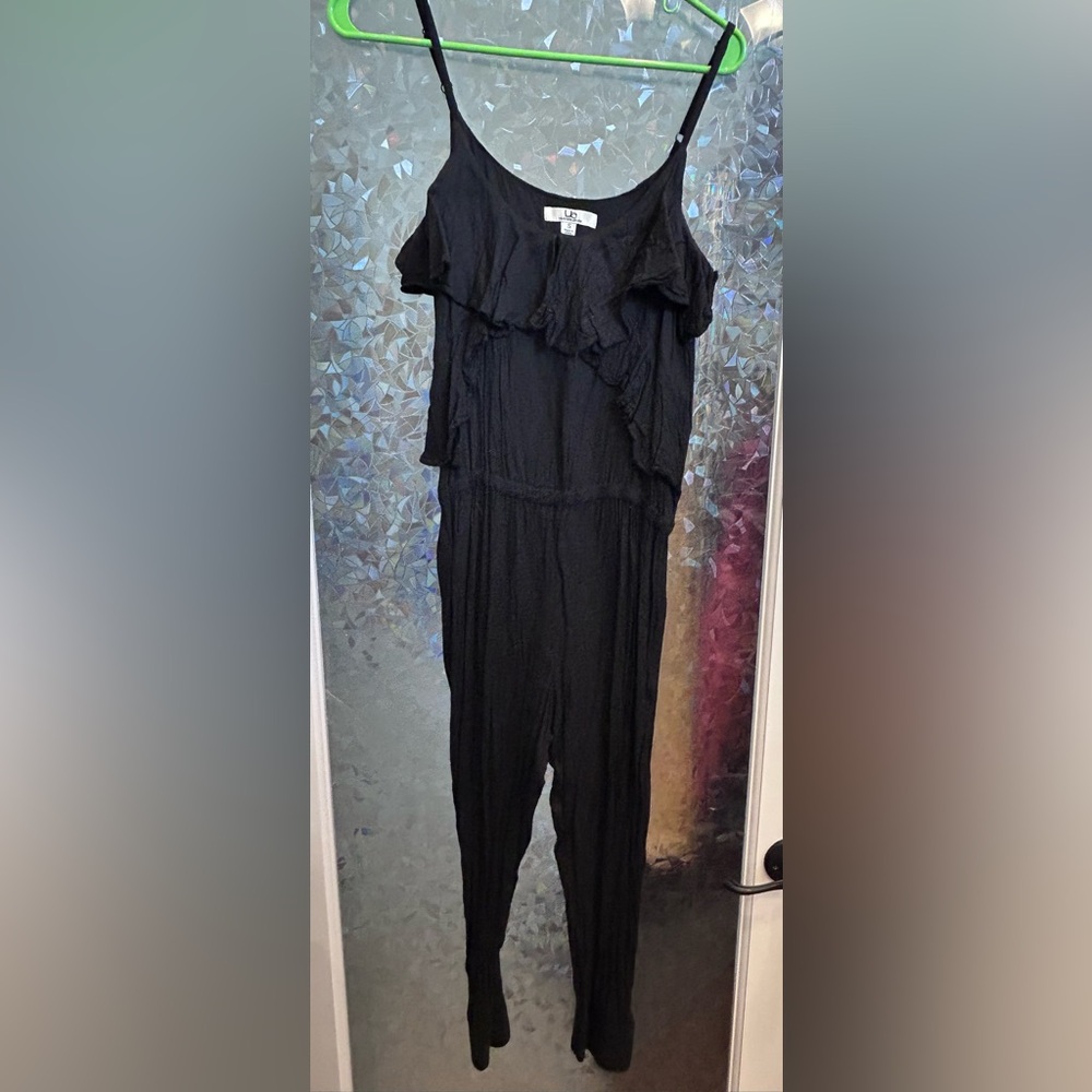 Ya Los Angeles Black Ruffled Jumpsuit with Relaxed Fit B6